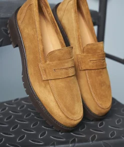Femme Paire et Fils Mocassins Et Derbies-MOCASSIN CRANTÉ FEMME EN DAIM