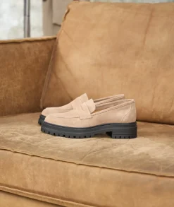 Femme Paire et Fils Mocassins Et Derbies-MOCASSIN CRANTÉ FEMME EN DAIM taupe