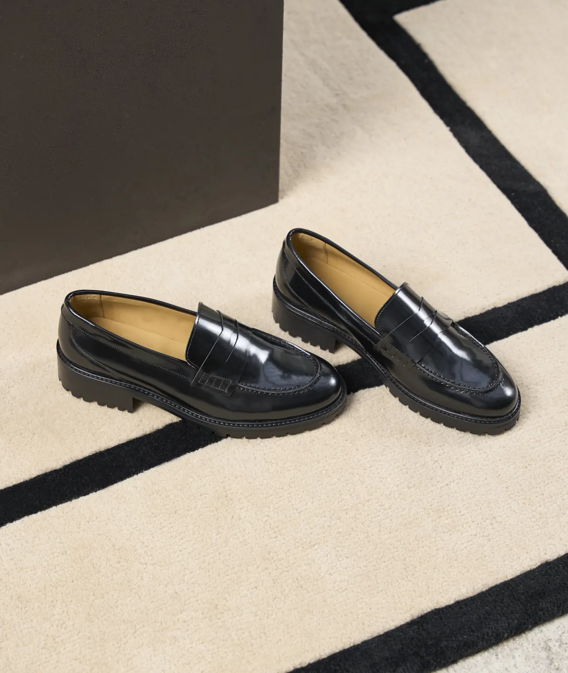 Femme Paire et Fils Mocassins Et Derbies-Mocassin femme en cuir noir vernis