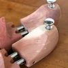 Femme Paire et Fils Produits D'Entretien | Ligne De Soins-Paire d'embauchoirs en bois de cèdre naturel