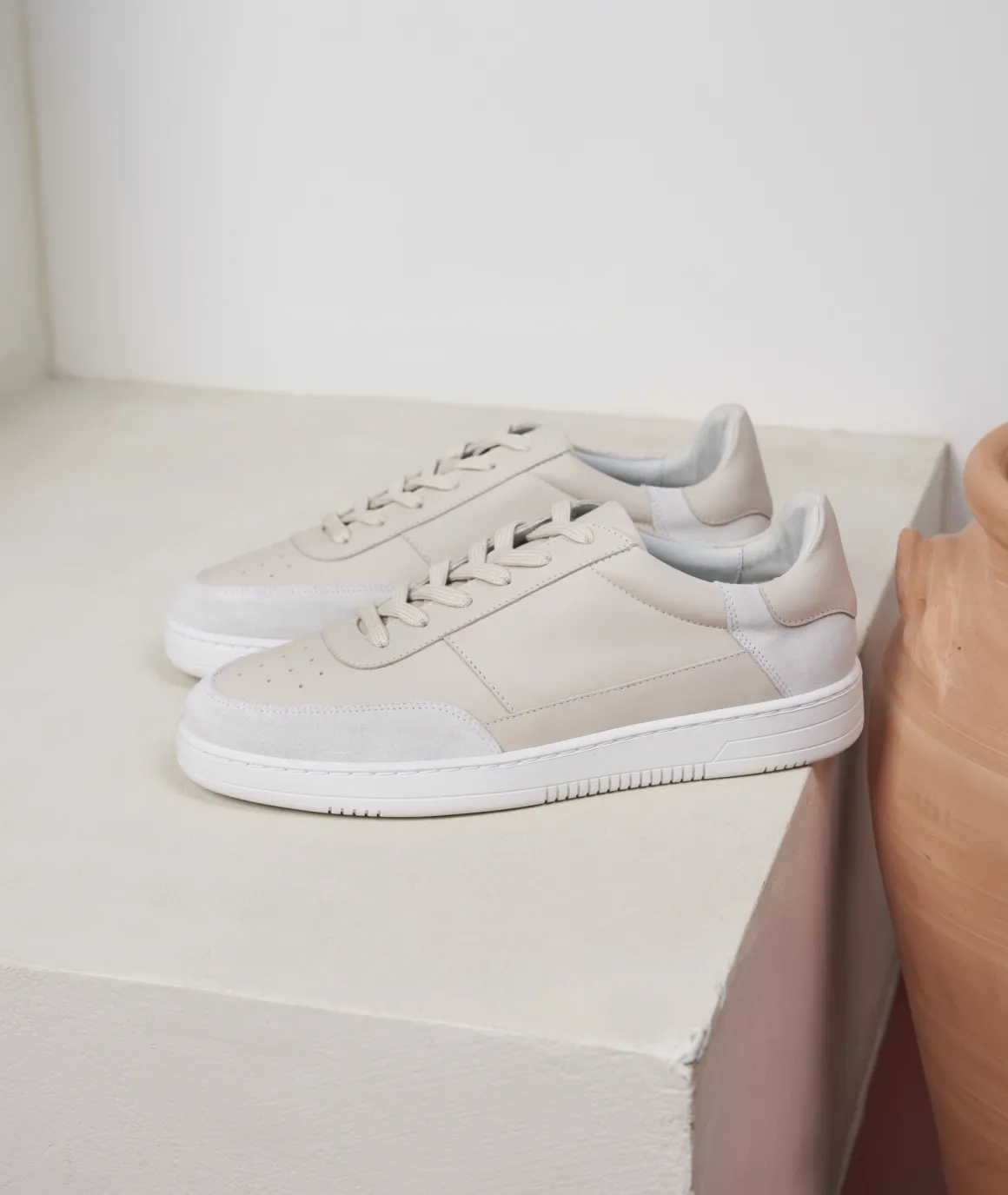 Homme Paire et Fils Sneakers-Sneakers en cuir crème et daim