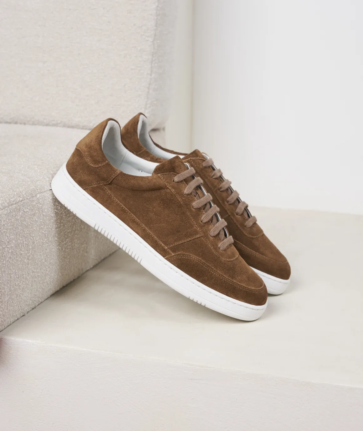 Homme Paire et Fils Sneakers-Sneakers en daim feuilles mortes
