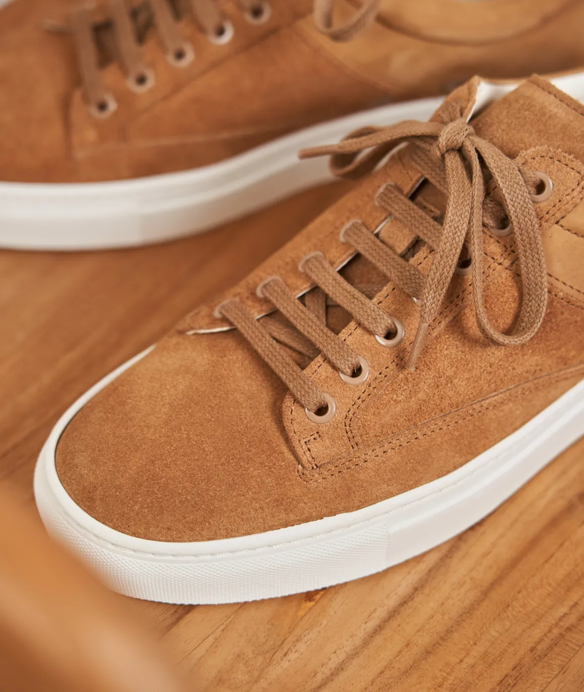 Homme Paire et Fils Sneakers-Sneakers homme en daim beige